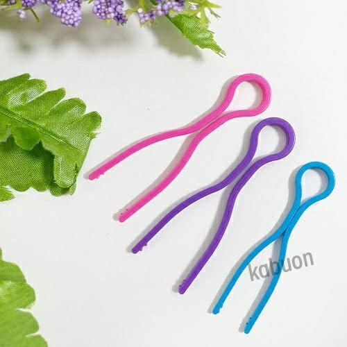 ボビンクリップ 30個セット 3色 プラスチック製 糸の脱落防止 手芸用品 収納 裁縫道具