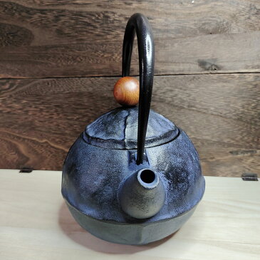 南部鉄瓶 鉄瓶 南部鉄器 急須 おしゃれ きゅうす カラー 鉄 やかん ケトル 直火 ih対応 ih 1l 南部鉄 鉄分 補給 茶器 お茶 鉄製 伝統工芸品 日本製 岩手県 池永鉄工 プレゼント 容量1000cc 径150mm 高さ220mm 母の日