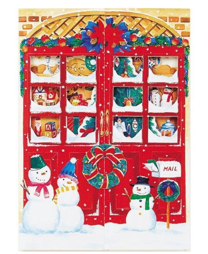リースや雪だるまが飾られた、海外のクリスマスショップの風景。赤いドアを覗くとツリーやブロックが見えます。そんな赤いドアを開いてみると…