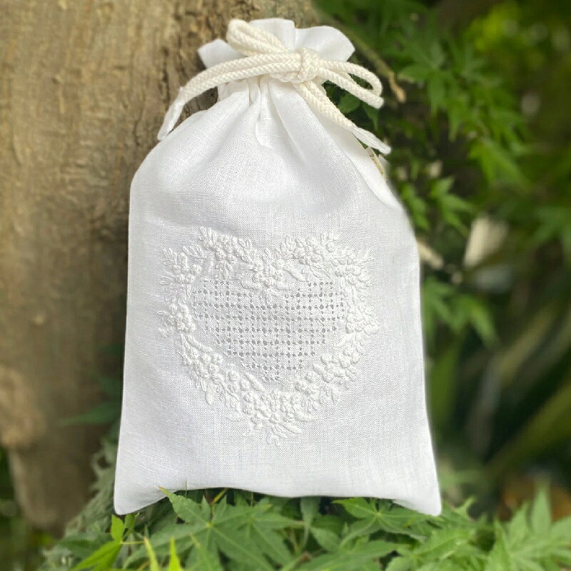 樂天商城 - 手刺繍　巾着M　ドロンハート　ミモザ　Zenma　ハンドメイド小物入れ　ハンドメイドポーチ 花刺繍 ベトナム刺繍 ハート