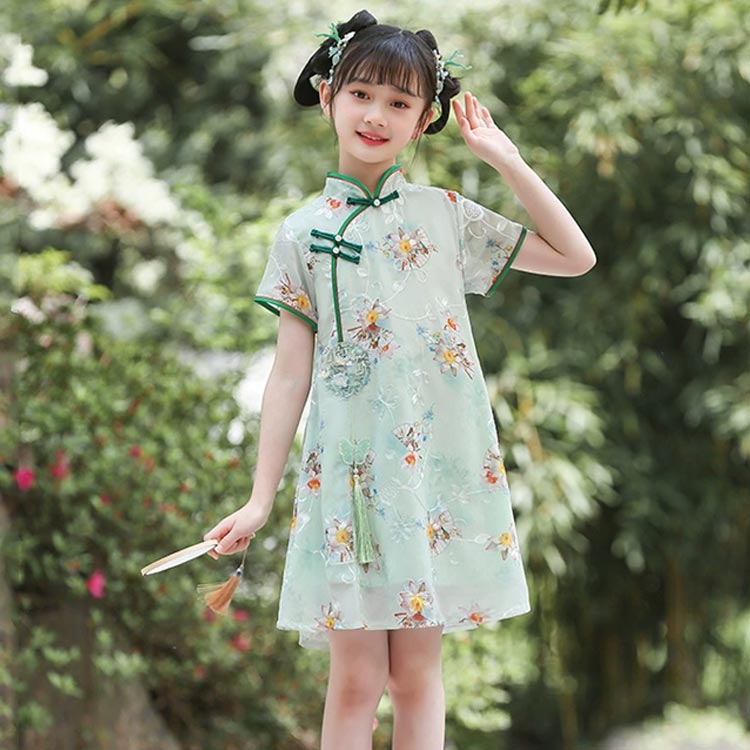 送料無料 チャイナドレス 子供 花 ワンピース キッズ 半袖 アクセサリー付き 子供服 チャイナ服 ショート丈 花柄 女の子 中華風 民族衣装 可愛い 春 夏 子供服 ハロウィン 写真撮影 文化祭 エスニック 110 120 130 140 150 160 170