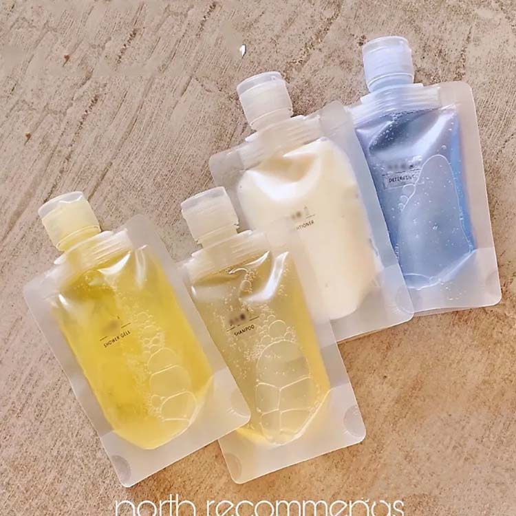 40枚セット クリーム セット 詰め替えボトル トラベル液体個包装 乳液 パウチ容器 持ち運びは便利 トラベルボトル 40枚セット クリーム 小分けボトル 出張 化粧水 漏れ防止 使い回し 収納 旅行用 トラベル ボトル シャンプーボトル ミニ 透明 50ml 100ml kaedeya-10008053 かえで屋 サンプル画像3