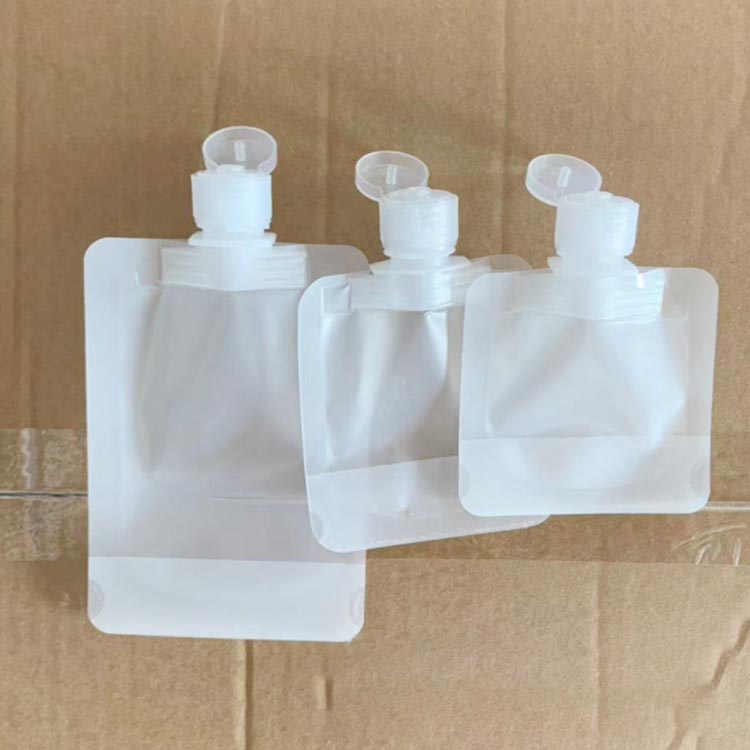 小分けボトル セット 乳液 パウチ容器 詰め替えボトル 【50枚セット】トラベルボトル トラベル液体個包装 旅行用 持ち運びは便利 出張 化粧水 クリーム 収納 【50枚セット】トラベルボトル クリーム 使い回し 旅行用 トラベル ボトル シャンプーボトル ミニ 透明 kaedeya-10008208 かえで屋 サンプル画像3