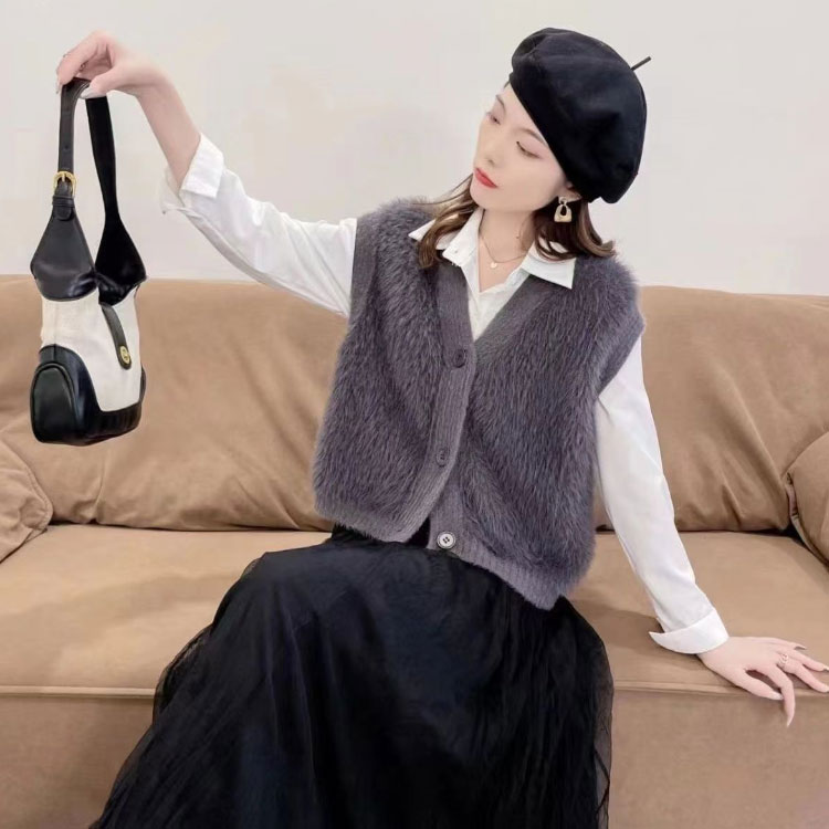 シャギーベスト ニットトップス シャギーベスト レディース 秋冬 ベスト ジレ Vネック シャギーニット 羽織り カーディガン ニット ニットジレ ボタン留め 前開き セーター ニットベスト ノースリーブ レイヤード 重ね着 毛足長め モヘア おしゃれ きれいめ