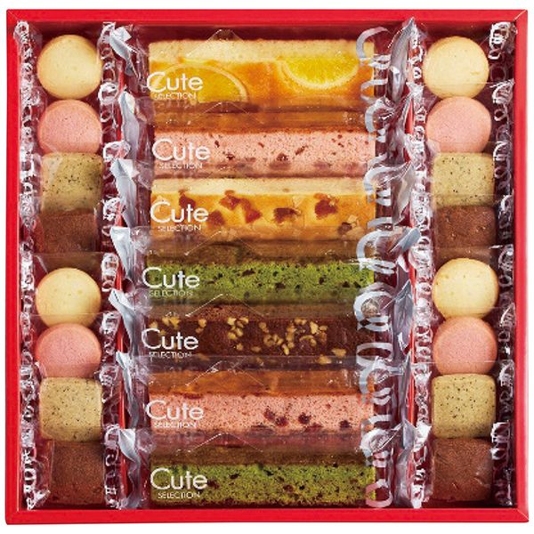 ポイントキュートでカラフル。素材の美味しさをとじ込めたスティックケーキ&プチクッキーのセットです。※写真はイメージです。内容・デザイン等変更になる場合があります。予めご了承ください。箱サイズ27.6×4.5×27.3cm現品サイズ・内容ケーキ(オレンジ・キャラメルアップル各1個・ミックスベリー・抹茶ショコラ各2個)・ニューヨークブラウニー1個・クッキー(ショコラ・ストロベリー・アールグレイ・レモン各4個)重さ530g製造生産地日本製賞味期間製造日より常温約120日アレルゲン卵・乳成分・小麦・くるみ備考※「のし」や「包装」については、対応できる商品と対応できない商品がございます。ご購入前に、お気軽にお問い合わせください。通常、簡易包装に直に送り状を貼ってお送りいたします。【ひととえ 商品一覧】 キュートセレクション CSB-10 キュートセレクション CSB-15 キュートセレクション CSB-20 キュートセレクション CSB-30 こがね芋 KGB-5 スイーツファクトリー SFC-10 スイーツファクトリー SFC-15 スイーツファクトリー SFC-30 ピッコロドルチェ PDB-10 ピッコロドルチェ PDB-20 果実たっぷり ふじ林檎ケーキ RCB-10 果実たっぷり ふじ林檎ケーキ RCB-15 果実たっぷり ふじ林檎ケーキ RCB-5 果実と楽しむ しっとり濃厚チーズケーキ CTA-15 果実と楽しむ しっとり濃厚チーズケーキ CTA-20 果実と楽しむ しっとり濃厚チーズケーキ CTA-30 凍らせて食べる なめらかクリームのフルーツ大福 DFA-20 凍らせて食べる なめらかクリームのフルーツ大福 DFA-30中島大祥堂 ひととえ キュートセレクション CSB-15 ギフト 出産内祝い 送料無料【注意事項】メーカー直送の商品となりますので、「代金引換」払いは不可となります。ご了承ください。お届け先が、北海道、沖縄、離島になる場合、別途送料が必要になる場合がございます。