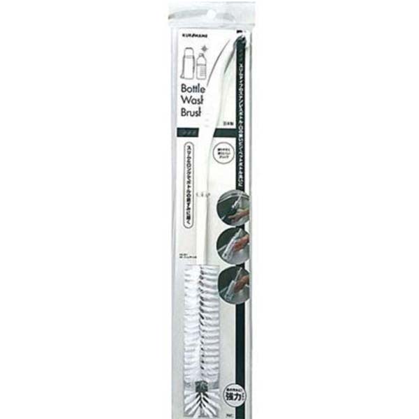 サイズ約長さ39cm　材質ハンドル、先端パーツ：ポリプロピレン　毛：ナイロン　線材：ステンレス鋼　備考　【生産国】日本製【モノクロシリーズ 商品一覧】お風呂排水口ブラシ BS-402ガラストップ洗い KB-475ガンコ汚れ洗い KB-476コップ・ボトル洗い KB-479ザル・マナイタ洗い KB-477シンク廻り洗い KB-473シンク洗いスリムボトル洗い KB-481タイルブラシVカット BS-403バススポンジ BOX BS-400Bバススミッコスティック BS-405手にピタ洗面台洗い BS-406手にピタ浴槽スポンジ BS-401水切りカゴ洗い KB-472洗面台パイプブラシ BS-407中栓洗い KB-480注ぎ口洗い KB-478排水口洗い KB-474泡ネットスポンジ KB-470目地スミッコブラシ BS-404モノクロシリーズ スリムボトル洗い KB-481スリムタイプの水筒や、口の狭いビン・ペットボトル洗いに役立つブラシです。先端に植毛パーツを使用しているため、ステンレス線が直接当たらずキズつきにくいです。握りやすく滑りにくいグリップです。スリムで毛足が短いので、水はねしにくいです。先端の強力ブラシでボトルの底すみまでしっかり洗えます。【注意事項】こちらのページの商品は、メーカー直送の商品となります。お届け先が、北海道、沖縄、離島になる場合、別途送料が必要になる場合がございます。