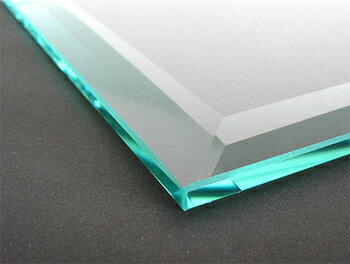 ＼今だけP2倍+送料無料!!／ ガラス 板ガラス（長方形 正方形）国産の硝子 板硝子（板厚8ミリ） 超幅広面取り加工（面取り幅約18ミリ）