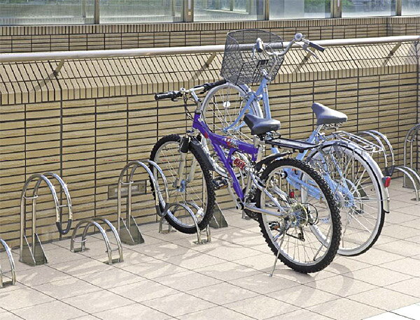 【本日もれなく送料無料★9月1日】 サイクルスタンド 自転車スタンド 床付け 1台用 ステンレス 屋外 自転車ラック サイクルラック 駐輪場 スタンド 床 固定式 固定タイプ アイアン 金属 鉄 コンクリート (銀 銀色 シルバー)