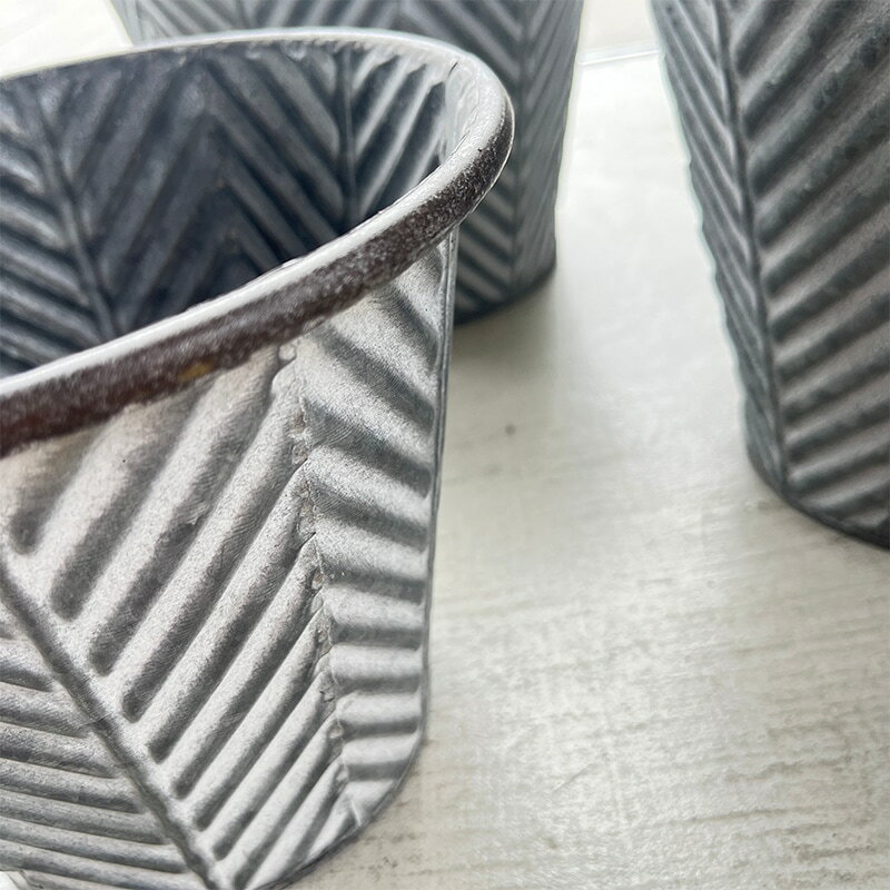 ポット 3点セット 鉢 鉢カバー 花 植物 植木 ポット 受け フラワースタンド フラワーラック プランターラック 花台 室内 玄関 庭 庭づくり ガーデニング 園芸 趣味 DIY 屋外 おしゃれ 北欧 アンティーク レトロ 引越し 卒業 入学 式 新生活 送料無料