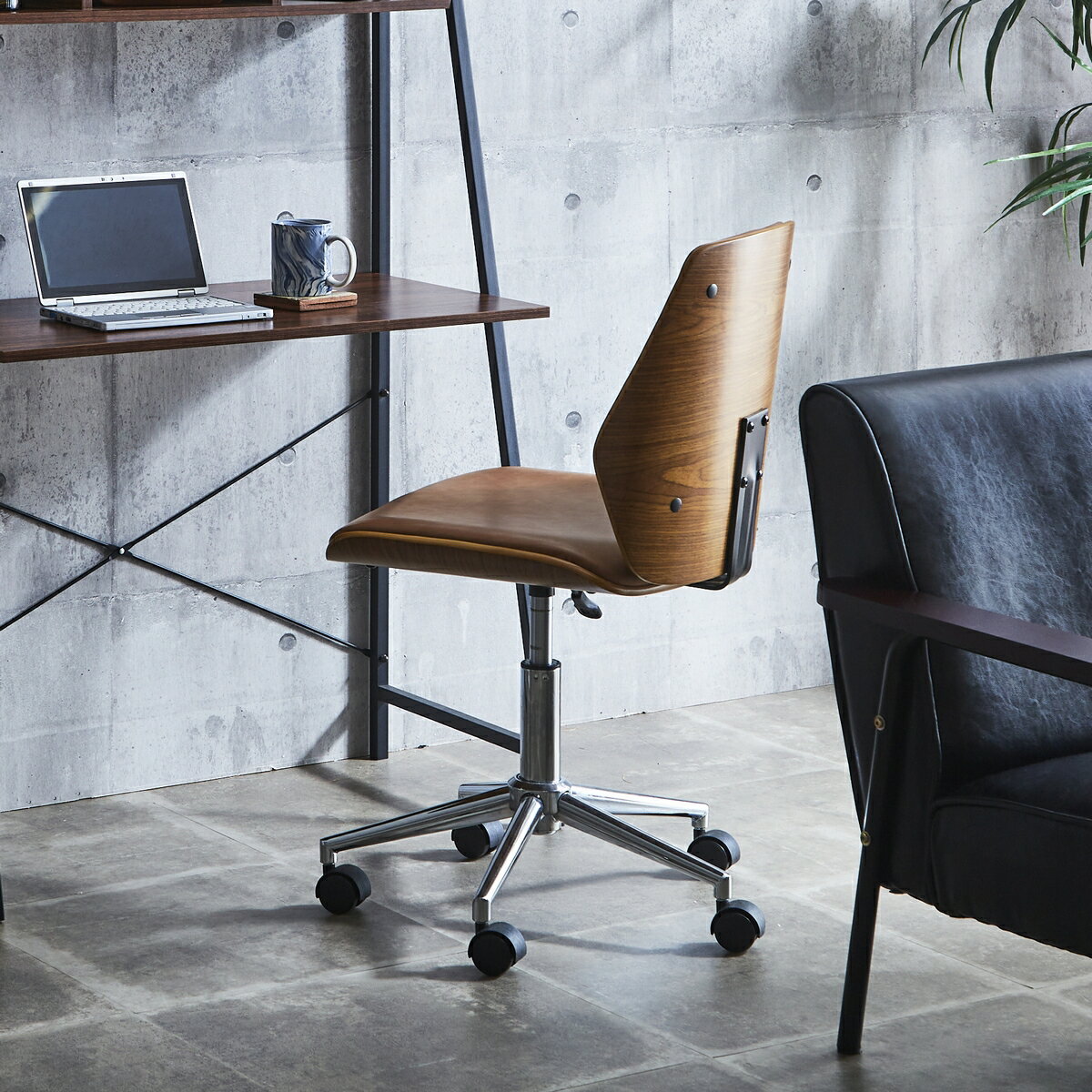 フォルムが美しい曲げ木のオフィスチェア オフィスチェアー 昇椅子 昇降式 回転式 キャスター付き チェア イス チェアー デスクチェア 木目 曲げ木 在宅勤務 テレワーク おしゃれ かっこいい ジャックス Jax 家具buy