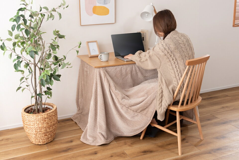 【期間限定ポイント2倍】ダイニング用こたつ布団 ロー ハイ 両方 対応 こたつ 布団 薄手 生地 折り込み 固定 軽量 コンパクト 収納 ニット 模様 裏地 ボア ポリエステル [2]