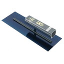 角鏝 油焼 0.5黒塗角柄 金長 285MM リベットレス 黒塗り角柄仕様で高級感があり、薄くてしなり、耐久性抜群の本職向け角鏝です。下地壁を薄く塗りつける時の仕上塗り。 BFJ1034751