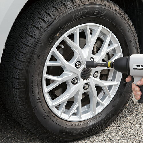 強力型エアインパクトレンチ SK11 SIW-242AN ハイパワー型エアーインパクトレンチです。自動車等のタイヤ交換・整備、解体作業。 BFJ1039369