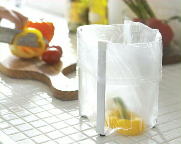 山崎実業(ヤマザキジツギョウ)ポリ袋エコホルダー tower (タワー)(1個) クリスマス クリスマスプレゼント 三角コーナー キッチン 台所 料理 ゴミ 生...