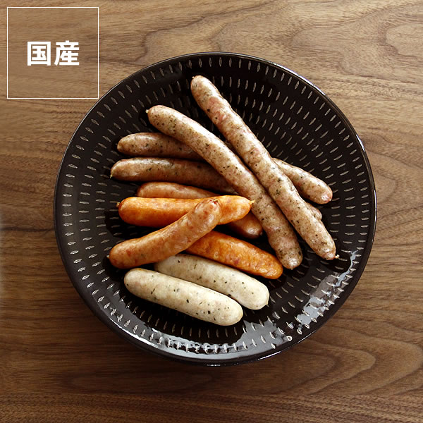 【最大5000円OFFクーポン！8/22（10:00）〜8/27（9:59）まで】鶴見窯（つるみがま）小石原焼　平皿とびかんな　黒（直径22cm）（1枚）お皿 焼き物 小石原焼き 食器 キッチングッズ ギフト 贈り物 プレゼント キッチン雑貨 台所用品 キッチン用品 おしゃれ シンのサムネイル