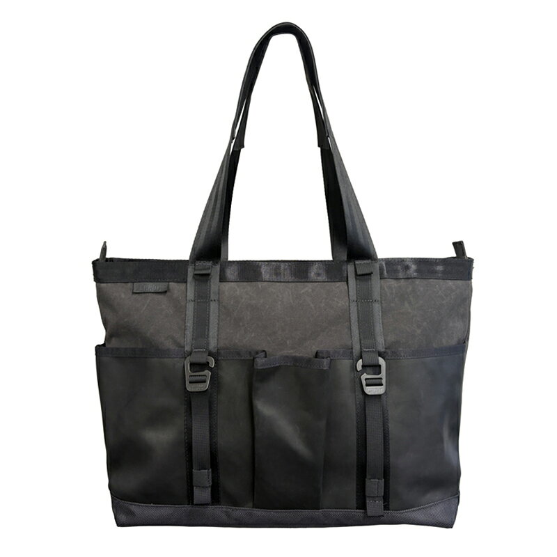 【CHROME】トートバッグ、ショルダーバッグ、BROMPTONのフロントバッグとしても使える3way Bag 前面に3分割されたオープンポケット、内部にはノートパソコンや周辺機器、書類や小物 など多彩に使える複数のポケットが配置されています。 フロントストラップには、荷物を挟める調整可能なフックストラップ。 トートバッグの持ち手の肩に当たる部分にはズレ落ちにくいラバーが配置されているなど、欲しい機能がたっぷり詰まったバッグです。 そのままトートバッグとして、付属のT-LOK ショルダーストラップを装着すればショルダーバッグとしてご使用いただけます。 ※バッグフレームは付属していません。 BROMPTONに装着するにはバッグフレームが必要です。 ・CHROME×MIZUTANI BICYCLE コラボレーションバッグ ・特徴的なフロントストラップには、荷物を挟める調整可能なフックストラップを採用 ・脱着が簡単な『T-LOK ショルダーストラップ』付属 ・内部片側には、小物やペン、モバイルバッテリーなど、小物の整理に最適な区分けされたポケット ・もう一方には、PCや書類の収納が可能な2段の飛び出し防止付きポケット ・左右どちらの肩掛けでも取り出しやすいように、内部両側にメッシュ状のドリンクポケット サイズ：W47×D15×H32(cm) 材質： X-Pac、Canvas Leather 容量：約20L 重 量：BLACK X 840g、COYOTE X 880g、CANVAS LEATHER 880g ※重量はショルダーストラップを含む ■画像はイメージです。商品の色は画面の見え方等により、実物とは異なる場合があります。 ■複数のサイズが用意されている商品では、代表的なサイズの画像のみ掲載されている場合があります。 ■ロゴデザイン等が予告なく変更される場合があります。 ■商品は玄関までのお届けのみです。取付・設置・引取は含まれておりません。 ■商品の仕様やメーカー保証内容等、詳細につきましては、メーカーホームページや、メーカーカタログ等で必ずご確認の上、ご注文をお願いします。 ■商品発送後（お取り寄せ商品はメーカーへの発注完了後）のキャンセルは承っておりません。また、お客様のご都合によるキャンセルも承っておりません。こちらの商品は、通常在庫が少数になっております。ご注文のタイミングによっては、メーカーお取り寄せの場合もございます。その際は、メーカーからの入荷後の商品発送となります。メーカー欠品・完売時は、ご注文のキャンセルをお願いさせていただくこともございます。あらかじめご了承のうえでご注文いただけますよう、お願いいたします。