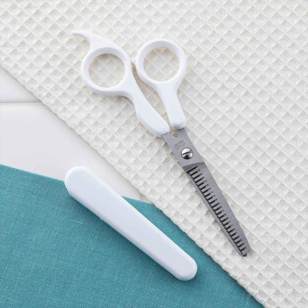 【最大15％OFFクーポン＋ポイント：マラソン限定】 貝印 散髪用 ヘアスキハサミ ギフト 贈り物 プレゼント 新生活 一人暮らし [M便 1/1]