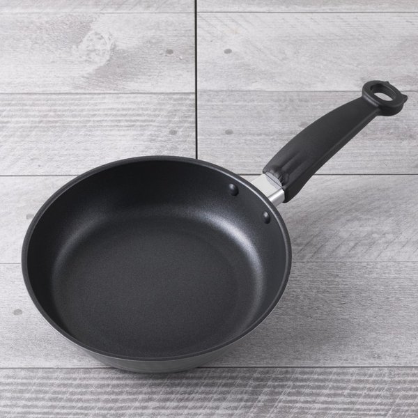 【最大15%OFFクーポン+ポイント:ブラックフライデー】 貝印 ニャミー フライパン 20cm IH ガス DW5658 Nyammy ねこ 猫 cat かわ...