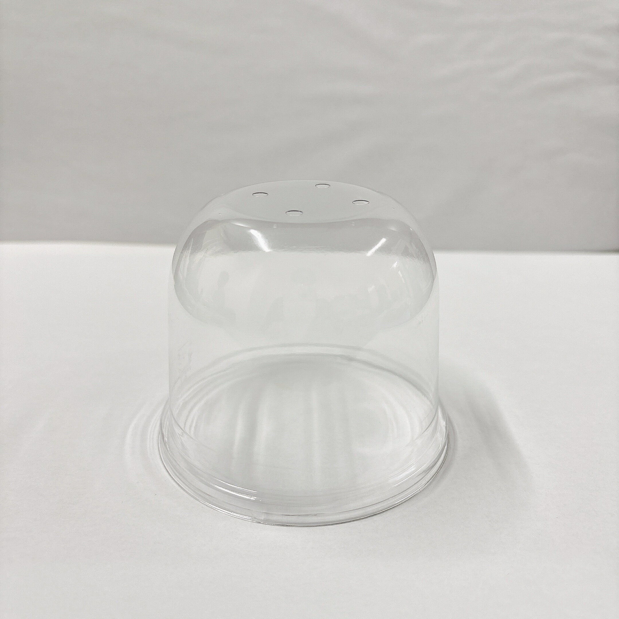 エスコン AP F丸85-4H 穴あり 蓋のみ 900入 サイズ : 85×85(高さ61)mm 入数 : 900和菓子 デザート容器 ..