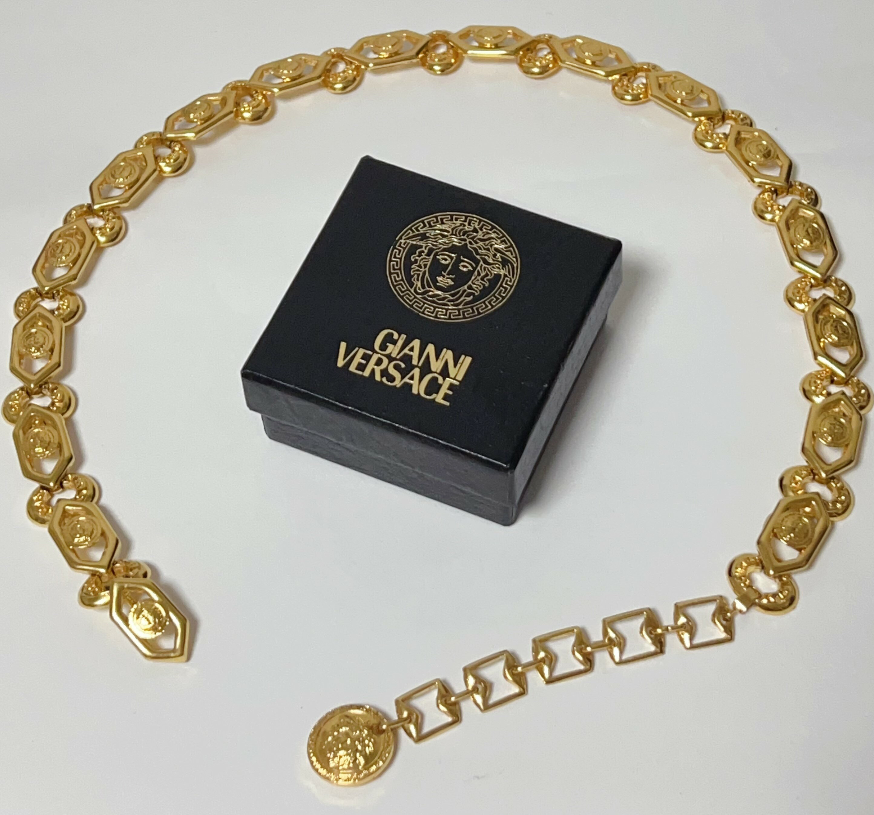 【中古】Gianni Versace ジャンニ ヴェルサーチ メデューサ チェーンベルト ヴィンテージ ゴールド GP アクセサリー レア