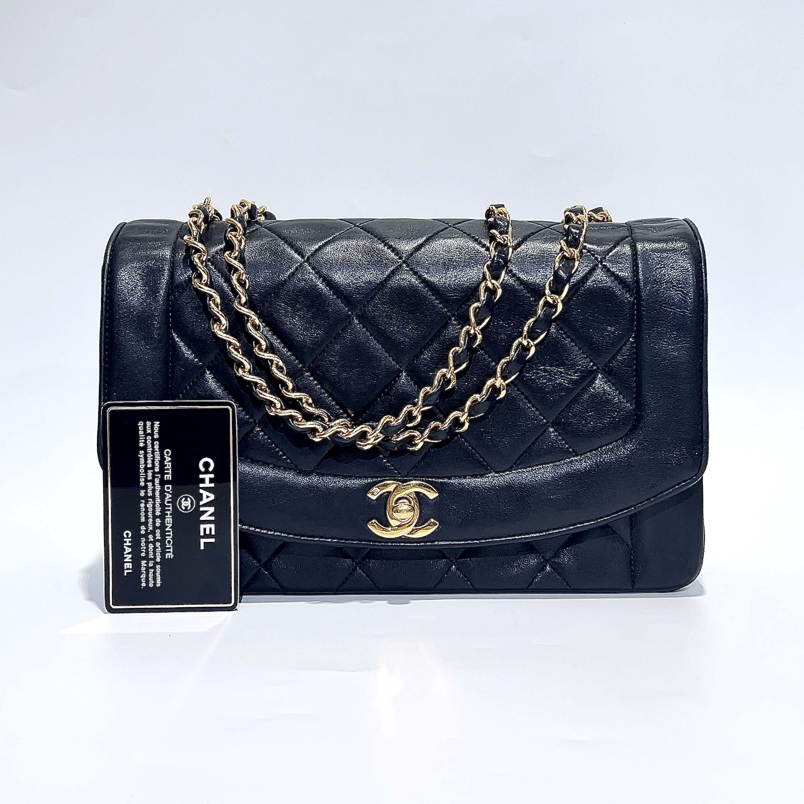 【中古】CHANEL ココマーク マトラッセ ダイアナ25 チェーンショルダーバッグ ブラック ラムスキン GP A01165 カード 箱 レディース 斜め掛けバッグ