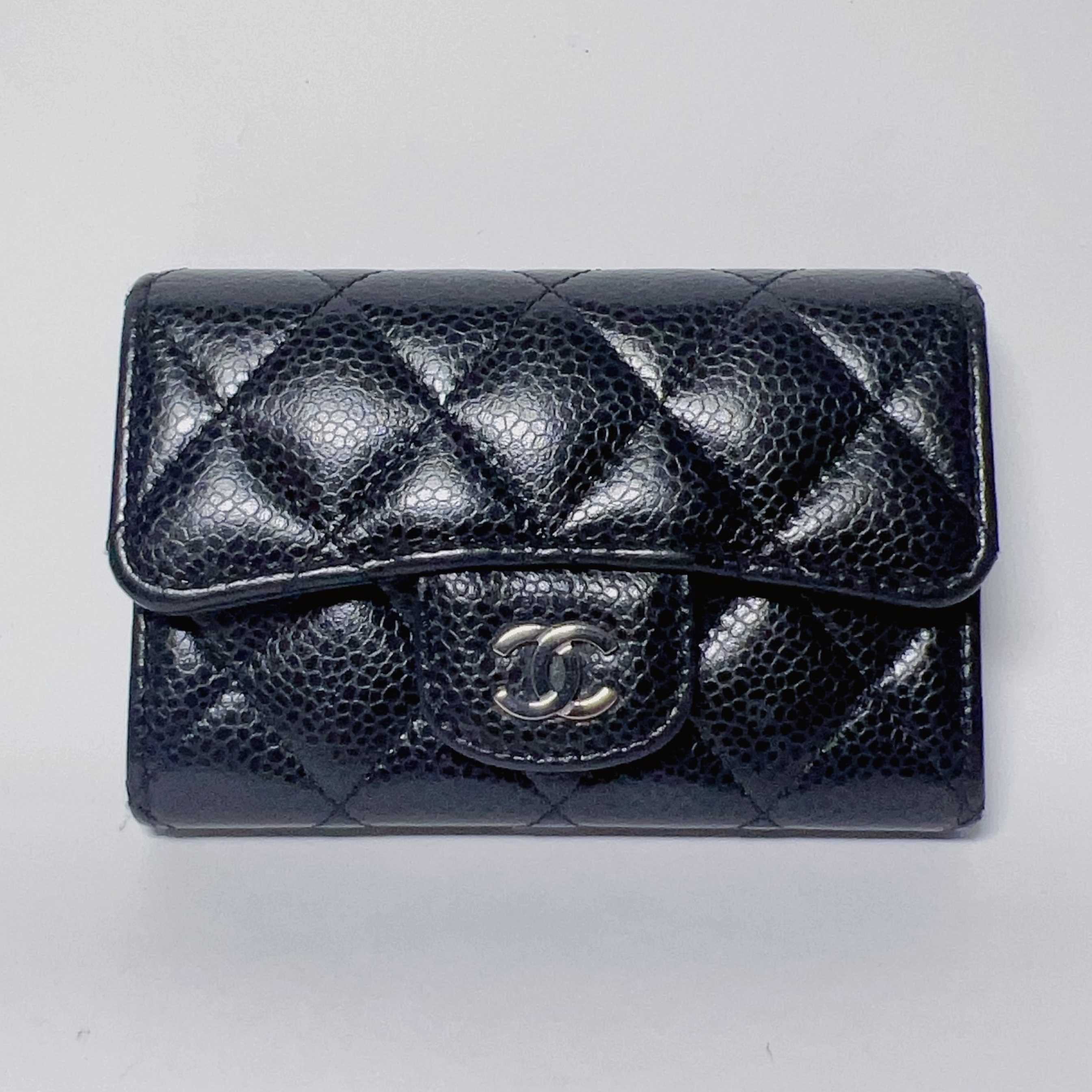 【中古】CHANEL シャネル ココマーク マトラッセ フラップ カードケース キャビアスキン A80799 ブラック レディース 名刺入れ 美品