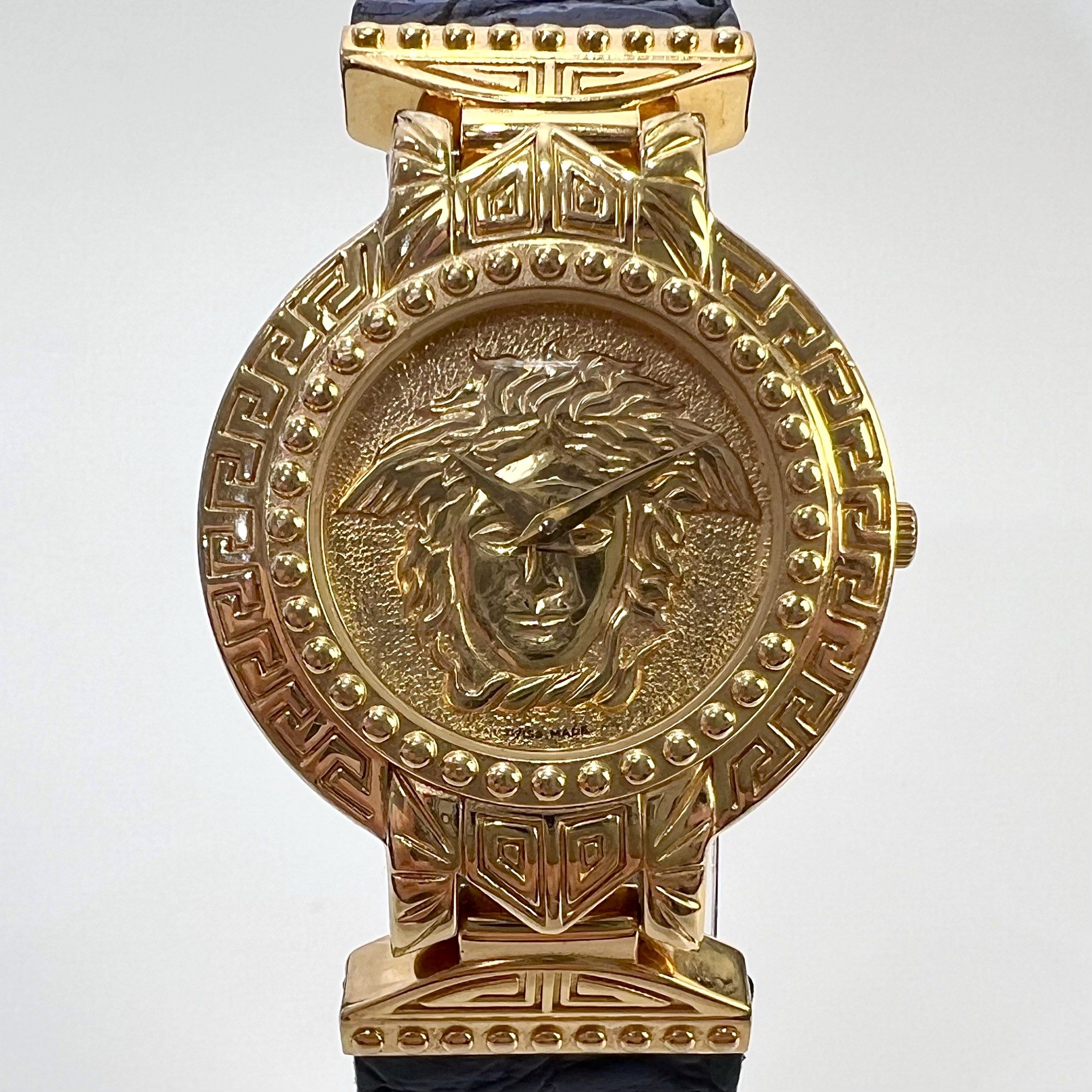【中古】GIANNI VERSACE ジャンニ ヴェルサーチ メデューサ コインウォッチ レディース クオーツ 腕時計 30mm 05052 7008002 ゴールド ブラック 稼働中