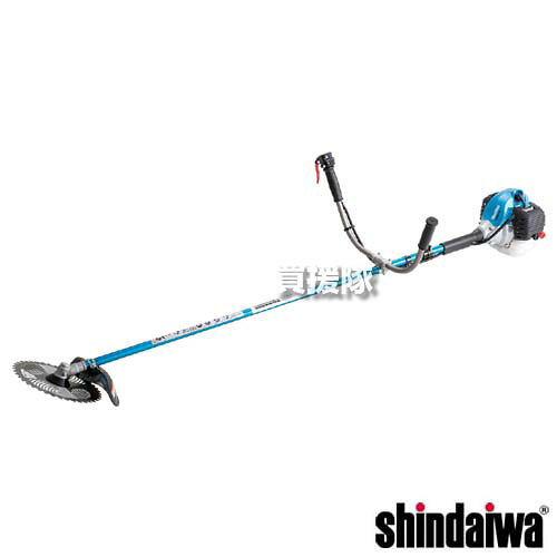 納期について：【取寄】通常3〜5日の発送予定(土日祝除く) 【草刈機 エンジン式 雑草 除草 トリガーレバー 下刈り 荒地 伐採 傾斜地 軽量 ジュラルミン ハイパワー 高耐久 丈夫 プロ仕様 AVS Softスタート 混合燃料 振動低減 メンテナンス 替刃対応 資材】 仕様 メーカー　　新ダイワ 品名　　肩掛式刈払機 22.8cc 山林用 両手ハンドル 品番　　RM3125-2RD 本体サイズ(全長×全高×全幅)　　約1768×438×558mm 重量　　約4.5kg エンジン始動方式　　Softスタート(コイルダンパータイプ) ハンドル　　両手ハンドル スロットル方式　　トリガーレバー 操作桿　　軽量ジュラルミン 使用燃料　　混合比[レギュラーガソリン対2サイクルエンジンオイル]=50対1 ※ 燃料タンク(L)　　0.58 スパークプラグ　　BPMR8Y 付属バンド　　ダブルバンド 付属刈刃　　255mm 3軸合成値(m/s2)　　3.8 排気量　　22.8cc ※やまびこ純正2サイクル専用オイルか、JASO性能分類FCまたはFD(本体乾燥質量はISO11806に基づき燃料、刈刃、肩掛けバンド、飛散防護カバーを含みません)