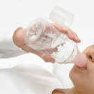 寝たまま飲めるペットボトル用シリコンキャップキャップ付「Kiss2」アイ・シー・アイデザイン研究所シリコンゴム製誤嚥防止全５色介護用品寝たきり
