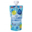 製品仕様 商品名 レモンと乳酸菌の水分補給ゼリー 内容量 130g 栄養成分 130g当たり エネルギー13（kcal） たんぱく質 0（g） 脂質 0（g） 炭水化物 3.5（g） ナトリウム 102（mg） 食塩相当量 0.26（g）※ カリウム 102（mg） カルシウム 17（mg） 塩素 183 （mg） 水分126（g） ※1食塩相当量（g）＝ナトリウム（mg）×2.54×1/1000 原材料名 果糖ぶどう糖液糖（国内製造）、果実（レモン）、食塩、乳酸菌（殺菌）／酸味料、ゲル化剤（増粘多糖類）、塩化K、乳酸Ca、甘味料（アセスルファムK、スクラロース）、香料 商品説明 電解質バランスに配慮した、さわやかな塩レモン風味の水分補給ゼリーです。 スパウト付プラスティックパウチ 賞味期限:製造日より15か月 。注意事項 ※画面上と実物では多少色具合が異なって見える場合もございます。ご了承ください。 ※ご注文受付後、通常1〜2営業日で発送いたします。 【北海道】へお届けの場合は発送まで1週間から10日程お時間を頂戴いたします。 ※複数店で在庫を共有しているため、ご注文のタイミングで在庫が確保できない場合がございます。 　 メーカー クリニコ &gt;&gt;その他の介護食品はこちらから