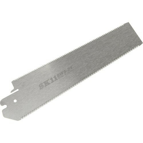商品名：SK11 替刃式両刃鋸 ショート替刃 SWSB-21(1コ入)JANコード：4977292100243発売元、製造元、輸入元又は販売元：藤原産業原産国：日本商品番号：101-4977292100243商品説明：替刃式両刃鋸ショート用替刃です。作業に合わせて8寸目と9寸目の2種類の横挽目の使い分けができます。タテ・ヨコ・ナナメが切れる改良目を採用しています。刃先には衝撃焼入れ処理を施してあり切れ味が長く持続します。刃の表面にはサビにくい無電解ニッケルメッキ処理を施しています。替刃の交換が簡単です。【規格概要】：・用途：SK11替刃式鋸ショート用の替刃・刃渡り：(8寸)210mm・(9寸)190mm・板厚：0.5mm・無電解ニッケルメッキ処理・刃先衝撃焼入・テーパー形状鋸刃・材質：刃：SK-5、グリップ：エラストマー樹脂広告文責：アットライフ株式会社TEL 050-3196-1510 ※商品パッケージは変更の場合あり。メーカー欠品または完売の際、キャンセルをお願いすることがあります。ご了承ください。