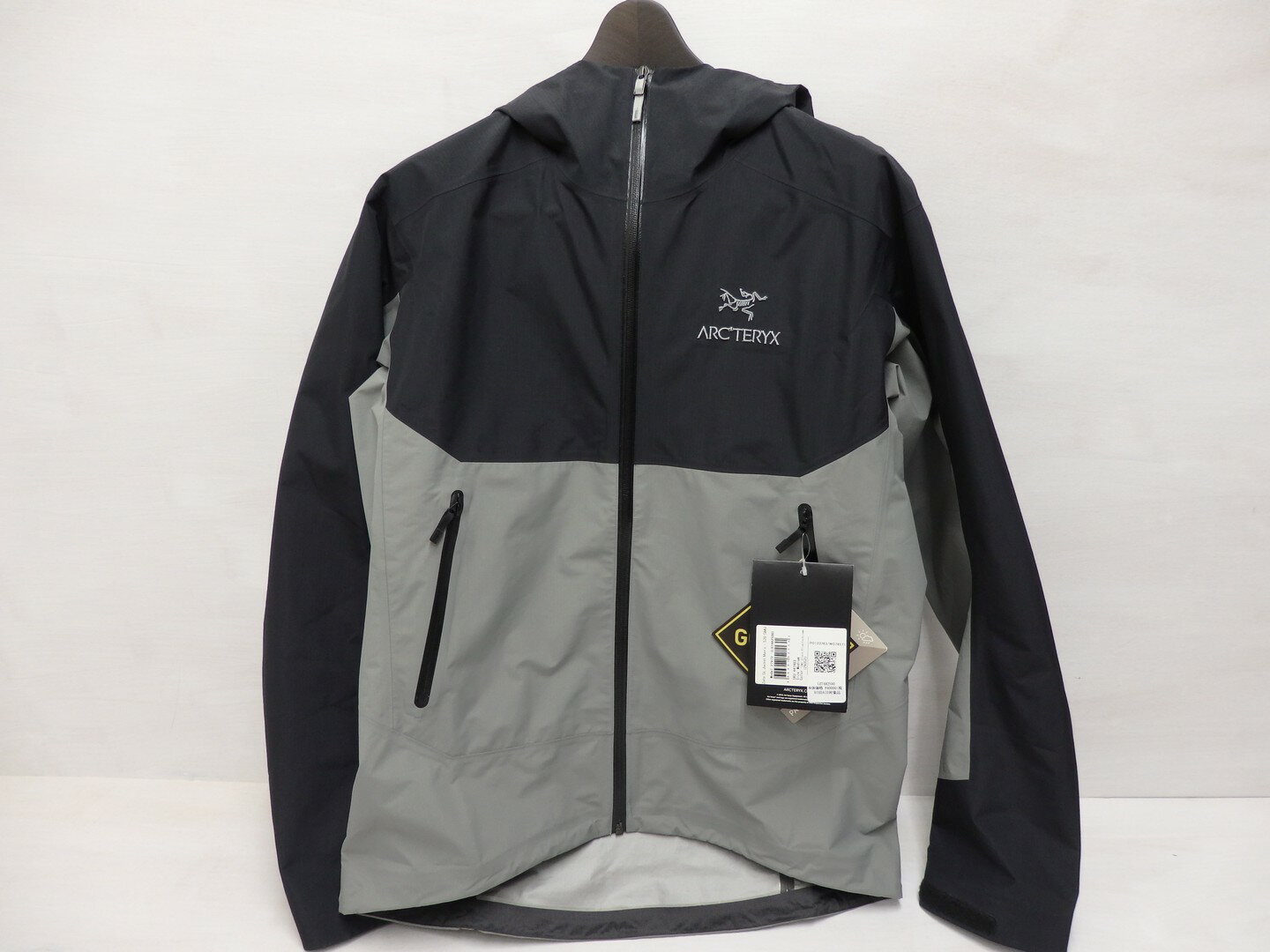 【中古】 ARCTERYX ZETA SL JACKET GORE-TEX アークテリクス ゼータ ジャケット ナイロン ロゴ刺繍 M 27973 【メンズ古着】 【鳥取店】