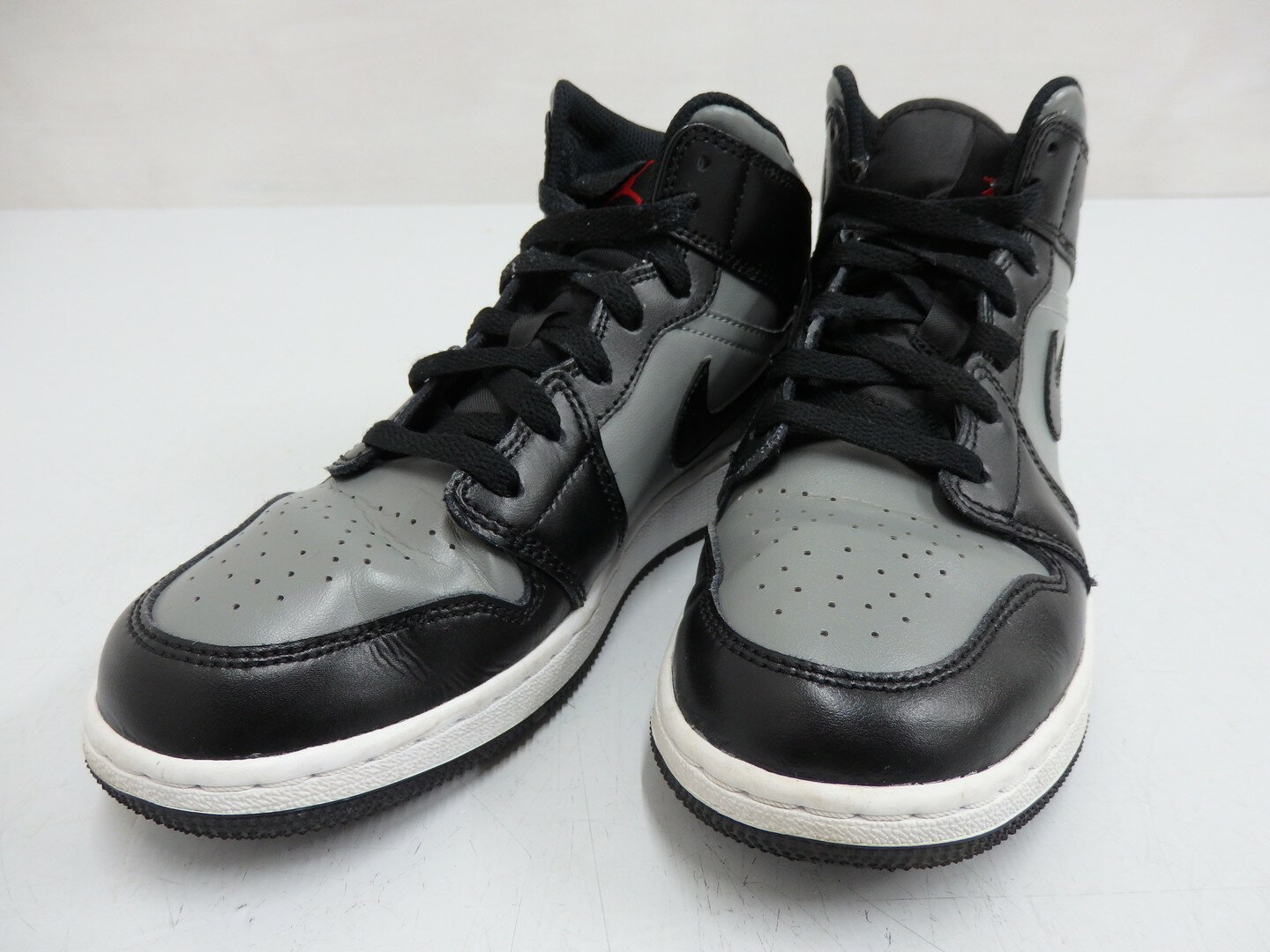 【中古】 NIKE ナイキ 554725-096 GS AIR JORDAN 1 MID GS エアジョーダン 1 ミッド サイズ：23.5cm SHADOW 【レディース靴】【鳥取店】