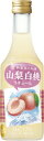 【商品説明】 山梨産白桃の混濁果汁による白桃の豊かな 香りと濃厚な味わい、樽貯蔵熟成焼酎による 奥深さが特長のリキュールです。 ロックはもちろん、ソーダ割りなどお好みの アレンジでお楽しみください。 容量 300 ml アルコール度数 12%