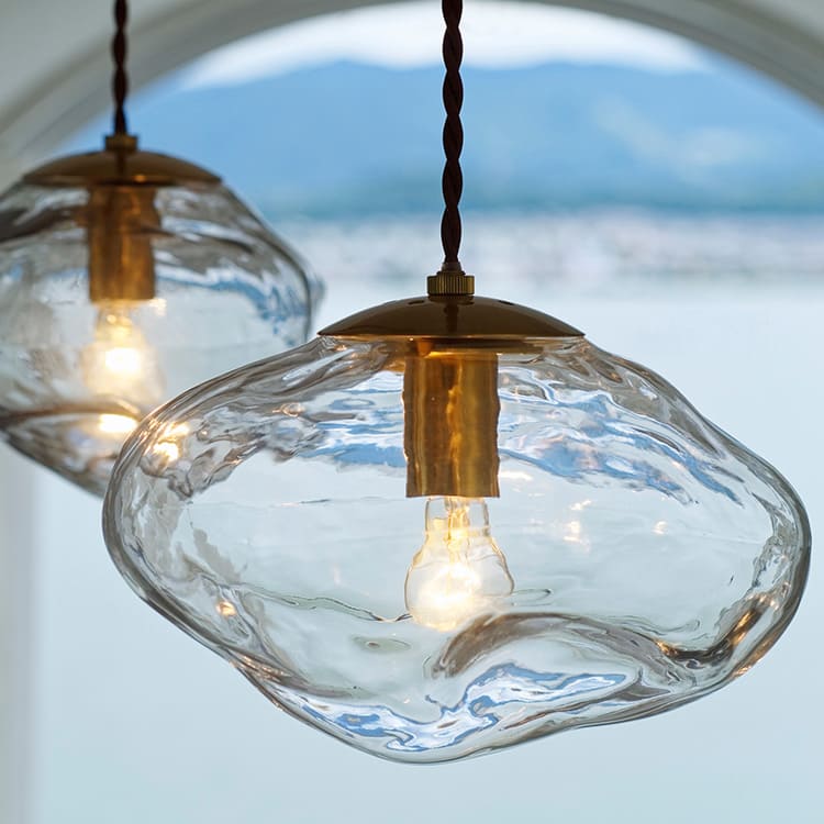 ペンダントライト 1灯 Neron ネロン LT-4266 インターフォルム interform おしゃれ 玄関 リビング ダイニング 天井照明 直付け 照明器具 電気 雲 北欧 モダン LED対応 ガラスシェード ハンドメイドシェード ホテル風 インテリアのサムネイル