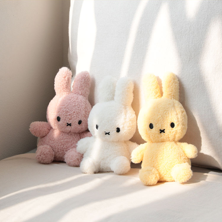 ミッフィー Miffy Recycle Teddy 23cm【ぬいぐるみ ミッフィー グッズ 大人 おしゃれ かわいい 北欧 BON TON TOYS オランダ キャラクター ソフト 子ども キッズ シンプル 誕生日 プレゼント 出産祝い ベビー ボントントイズ】