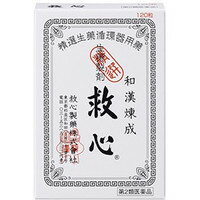 こちらの商品はお一人様、3個までさせていただきます★特徴 どうきや息切れは、循環器系や呼吸器系の働きの低下をはじめ、過度の緊張やストレス、更年期や暑さ・寒さなどによる自律神経の乱れ、過労や睡眠不足、タバコやアルコールののみ過ぎ、肥満、激しい運動など、さまざまな原因で現れてきます。 また、加齢などによって身体の諸機能が低下してくると、どうきや息切れも起こりやすくなります。 さらに、こうした症状を放置しておくと、さまざまな疾病発症の要因となり、しだいに生活の質の低下を引き起こすようになります。 救心は9種の動植物生薬がそれぞれの特長を発揮し、血液循環を改善してこのようなどうきや息切れにすぐれた効きめを現します。 身体がだるくて気力が出ないときや、暑さなどで頭がボーッとして意識が低下したり、めまいや立ちくらみがしたときの気つけにも救心は効果を発揮します。 ★使用上の注意 してはいけないこと 〔守らないと現在の症状が悪化したり、副作用が起こりやすくなる〕 本剤を服用している間は、次の医薬品を服用しないこと 他の強心薬 ★相談すること 1．次の人は服用前に医師、薬剤師または登録販売者に相談すること （1）医師の治療を受けている人 （2）妊婦または妊娠していると思われる人 2．服用後、次の症状があらわれた場合は副作用の可能性があるので、直ちに服用を中止し、この説明書を持って医師、薬剤師または登録販売者に相談すること 〔関係部位〕　：　〔症　　状〕 皮膚　　　　：　　発疹・発赤、かゆみ 消化器　　　：　　吐き気・嘔吐 3．5〜6日間服用しても症状がよくならない場合は服用を中止し、この説明書を持って医師、薬剤師または登録販売者に相談すること　 ★効能・効果 どうき、息切れ、気つけ ★用法・用量 朝夕および就寝前に水またはお湯で服用すること 年　齢　　　　　　　1回量　　　　　服用回数 大人（15才以上）　2粒　　　　　　1日3回 15才未満　　　　　服用しないこと　服用しないこと 口の中や舌下にとどめたり、かんだりしないこと（このようなのみ方をすると、成分の性質上、舌や口の中にしびれ感がしばらく残ります。） ★成分・分量 6粒中に次の成分を含みます。 成分　　　蟾酥 分量　　　5mg 主な作用　心筋の収縮力を高めて血液循環をよくし、余分な水分を排泄して心臓の働きを助けます。また、呼吸機能を高めて全身の酸素不足を改善します。 成分　　　牛黄 分量　　　4mg 主な作用　末梢循環を改善し、心臓の働きを助けます。 成分　　　鹿茸末 分量　　　5mg 主な作用　強壮作用により気力を高めます。 成分　　　人参 分量　　　25mg 主な作用　強壮作用により気力を高めます。 成分　　　羚羊角末 分量　　　6mg 主な作用　鎮静作用によりストレスなどからくる神経の緊張を和らげます。 成分　　　真珠 分量　　　7．5mg 主な作用　鎮静作用によりストレスなどからくる神経の緊張を和らげます。 成分　　　沈香 分量　　　3mg 主な作用　鎮静作用によりストレスなどからくる神経の緊張を和らげます。 成分　　　龍脳 分量　　　2．7mg 主な作用　気力や意識の減退を回復させます。 成分　　　動物胆 分量　　　8mg 主な作用　消化器の働きをよくし、他の成分の吸収を助けます。 添加物としてトウモロコシデンプン、寒梅粉、カルメロース、薬用炭を含有します。 ☆救心はすぐれた効果を発揮できるように配合が考えられております。 ☆救心は服用しやすい小さな丸剤で、崩壊性にすぐれ、薬効成分がすみやかに吸収されるよう工夫されております。 ★保管及び取扱い上の注意 （1）直射日光の当たらない湿気の少ない涼しい所に密栓して保管すること （2）小児の手の届かない所に保管すること （3）他の容器に入れ替えないこと（誤用の原因になったり品質が変わる。） （4）使用期限を過ぎた製品は服用しないこと 商品区分：第2類医薬品 ■問合せ先 製品についてのお問い合わせは、お買い求めのお店、または下記にお願いいたします。 救心お客様相談室 東京都杉並区和田1−21−7 0120−935−810 9時〜12時、13時〜17時（土、日、祝日、弊社休業日を除く） 【文責】株式会社奈良ドラッグ 電話　　06-6969-2668 薬剤師　中瀬　育代