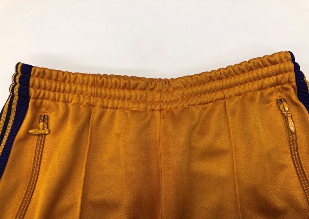 【中古】 ニードルス Needles 22SS TRACK PANT トラックパンツ POLY SMOOTH ジャージ 刺繍 蝶 黄色 KP220 ボトムスその他 ライン イエロー Sサイズ 104MB-13