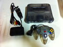 【送料無料】【中古】N64 任天堂64 NINTENDO64 本体 クリアブラック (コントローラー、ケーブル付き)