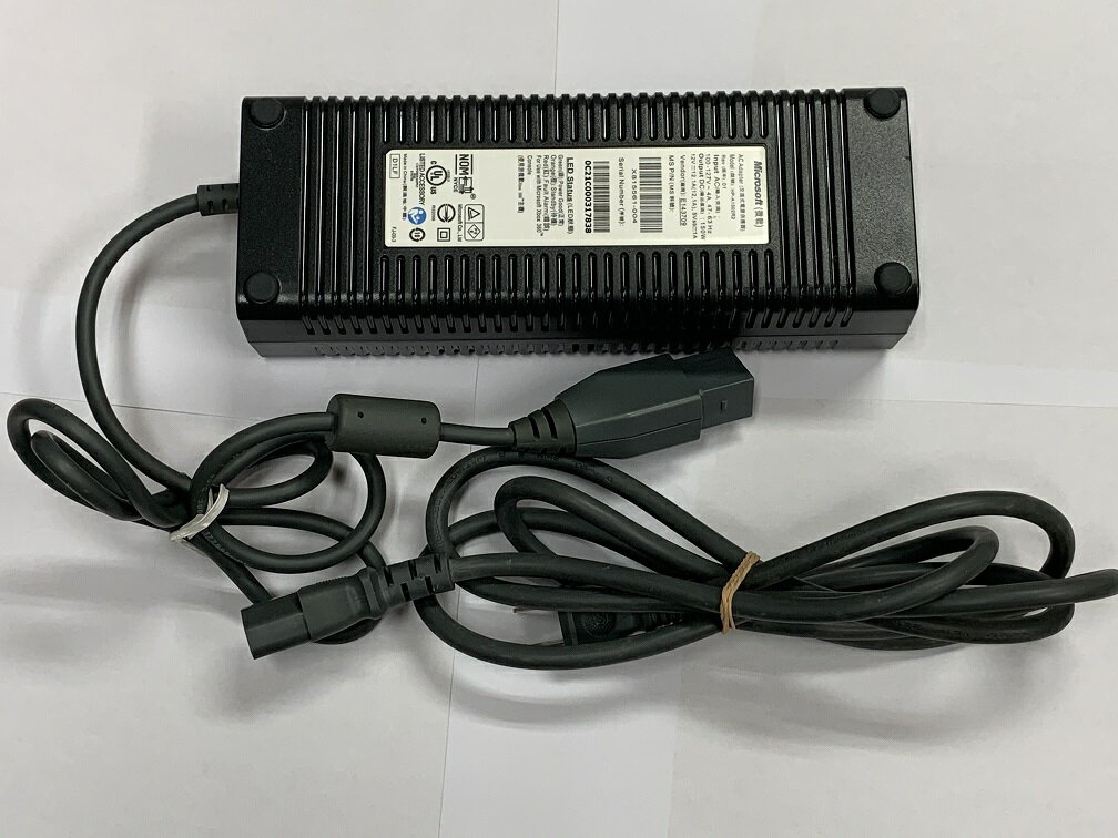 【送料無料】【中古】Xbox 360 ACアダプタ 360用アダプタ 差込口中央にでっぱりあり (175W)