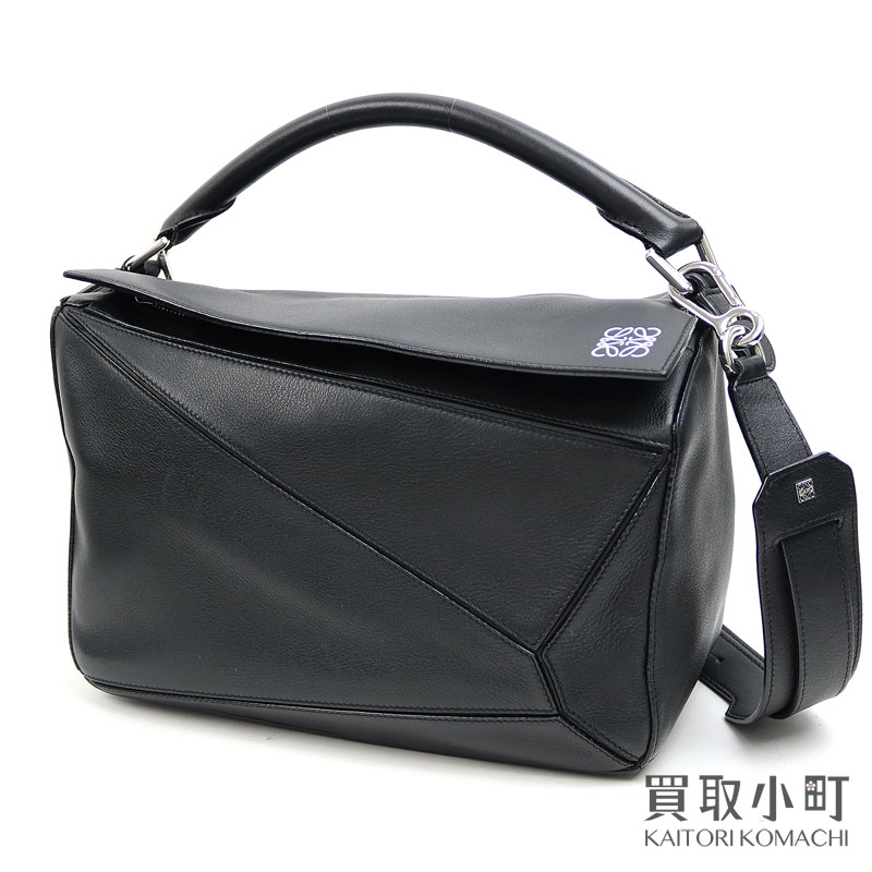ロエベ 【LOEWE】 パズルバッグ ミディアム クラシックカーフスキン ブラック 2WAYショルダー ハンドバッグ 斜め掛け アナグラムエンボス 322.30.S20 Puzzle Bag Medium Black【ABランク】【中古】のサムネイル