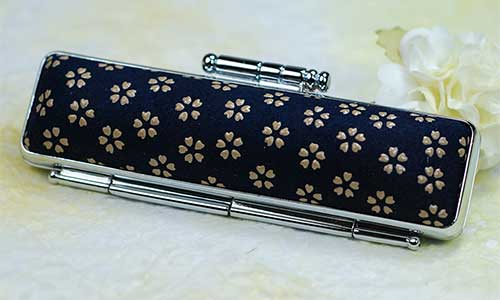 印伝(いんでん)ケース/柄:小桜/地色:紺/サイズ:15ミリ丸用(13.5ミリ丸併用)/長さ:6cm丈用 印伝(いんでん)ケース/柄:小桜/地色:紺/サイズ:15ミリ丸用(13.5ミリ丸併用)/長さ:6cm丈用