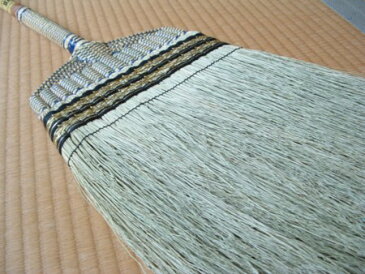 手編み長柄箒　厳選された良質の草を使用東型の15玉仕上げ