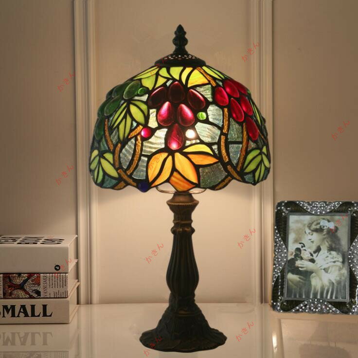 特売！高級感★ヴィンテージ ステンドランプ ステンドグラス アンティーク ティファニー技法 ぶどう柄 レトロな雰囲気 照明