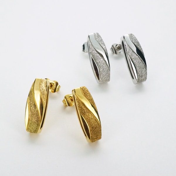 Rakuten - 【限定1点】 K18 ゴールド スタッドピアス イタリア製 【PI071571】ピアス キャッチ スタッド ゴールド 18k 18金 レディース ジュエリー ギフト プレゼント