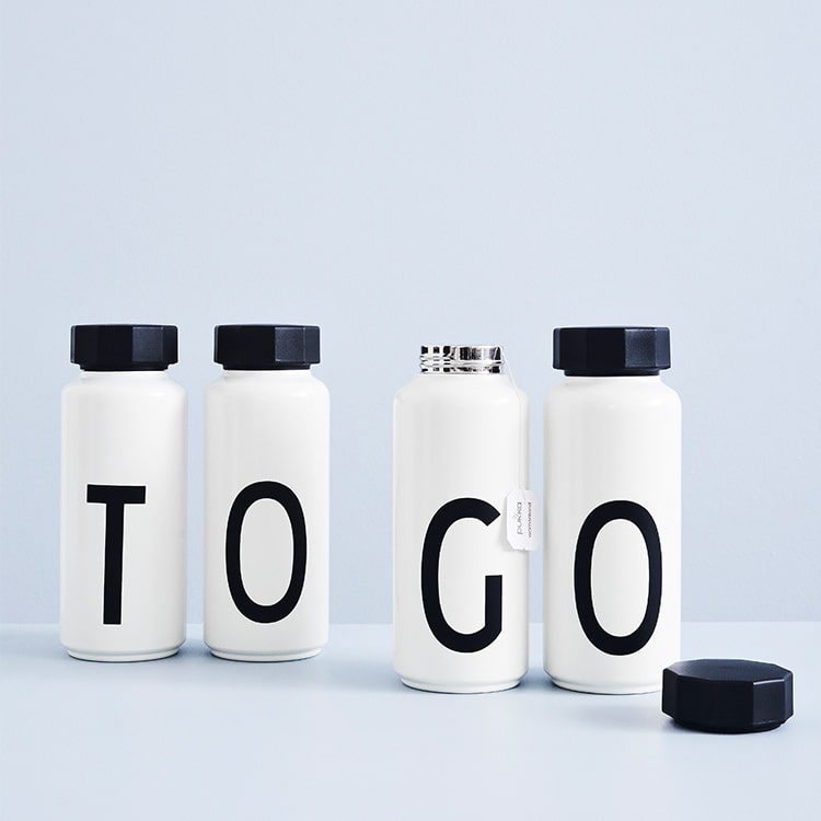 パーソナルサーモボトル デザインレターズ DESIGN LETTERS【500ml 水筒 ボトル 直飲み 保冷 保温 水分補給 タンブラー アルファベット イニシャル 北欧雑貨 インテリア雑貨 おしゃれ かわいい 北欧 プレゼント ギフト 男性 女性 ピクニック 運動会 誕生日】