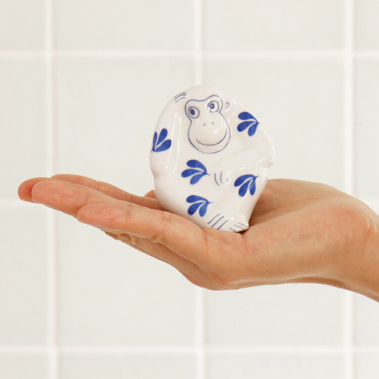 LisaLarson リサ・ラーソン 磁器 おもうさる【LisaLarson リサ・ラーソン 猿 申 置物 オブジェ 干支 波佐見焼 インテリア おしゃれ かわいい 可愛い 女性 北欧雑貨 リサラーソン ギフト お正月 正月飾り 誕生日 クリスマス プレゼント 結婚祝い】