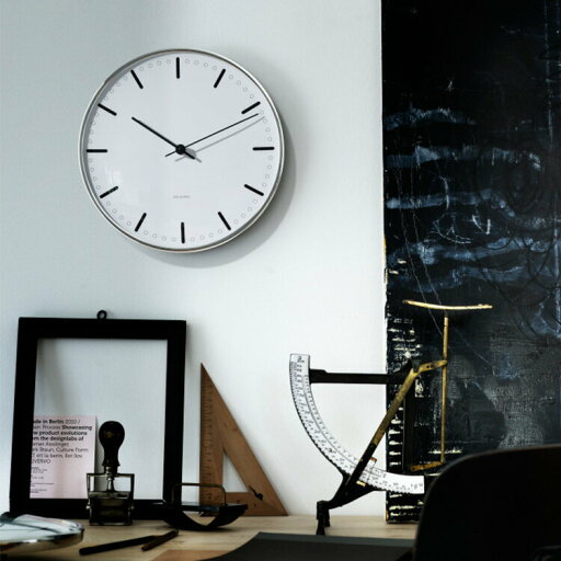 kakko (カッコ)の掛け時計 シティーホール CITYHALL アルネヤコブセン ARNE JACOBSEN 290mm【壁掛け時計 デザイン モダン シンプル デンマーク ローゼンダール 時計 おしゃれ 可愛い かわいい 北欧 インテリア 誕生日プレゼント 母の日 新築祝い 結婚祝い 新生活】(インテリア雑貨)