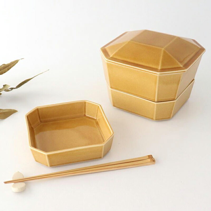 うつわ かくちの隅切重箱 うす飴 磁器 美濃焼 お重 おせち お正月｜食洗機 対応 電子レンジ 対応 おしゃれ かわいい 手仕事 和食器 日本製 ギフト プレゼント 結婚祝い おせち料理 来客 初売り｜アングル2