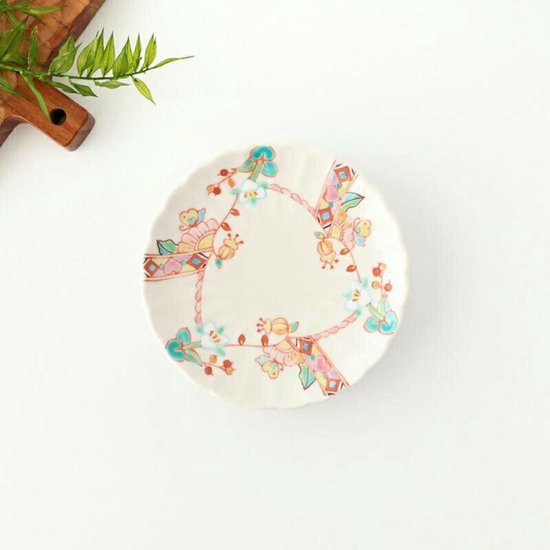 【10％OFFクーポン】九谷焼 4寸菊皿 春のコーラス 磁器 銀舟窯 小皿 中皿 取皿 取り皿｜おしゃれ かわいい 手仕事 和食器 日本製 ギフト プレゼント 結婚祝い お正月 おせち料理